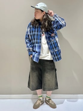 「GAP（ギャップ）のGap × Sean Wotherspoon オーバーサイズ パッチワーク プレイド ロゴシャツ（シャツ/ブラウス、ブルー系）」を使った、GapJapanさん（レディース・160cm）の春コーディネート