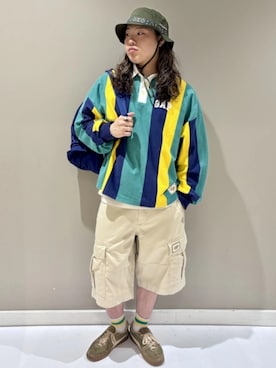 「GAP（ギャップ）のGap × Sean Wotherspoon リラックスフィット グラフィックTシャツ（Tシャツ/カットソー、ベージュ系）」を使った、GapJapanさん（レディース・160cm）の春コーディネート