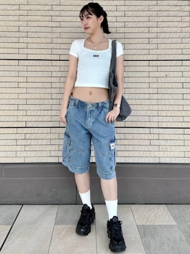 「GAP（ギャップ）のリブ GAPロゴ スクープネック トップス（Tシャツ/カットソー、ホワイト系）」を使った、GapJapanさん（レディース・160cm）の春コーディネート