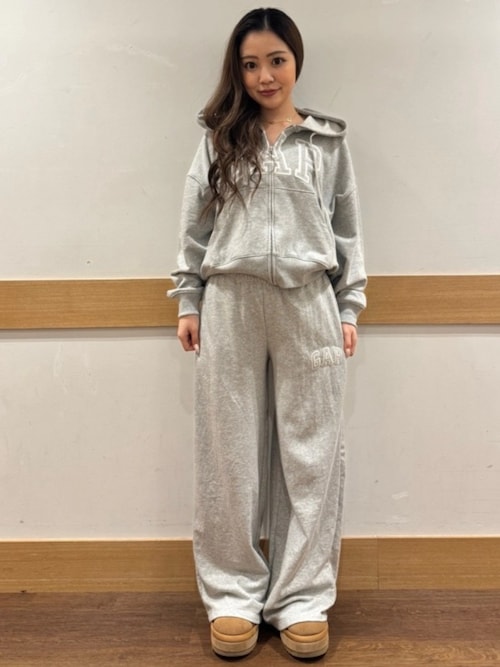 オーバーサイズ GAPロゴ フレンチテリー ジップアップパーカー