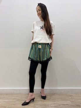 「GAP（ギャップ）のGap × Sean Wotherspoon リラックスフィット グラフィックTシャツ（Tシャツ/カットソー、ベージュ系）」を使った、GapJapanさん（レディース・160cm）の春コーディネート
