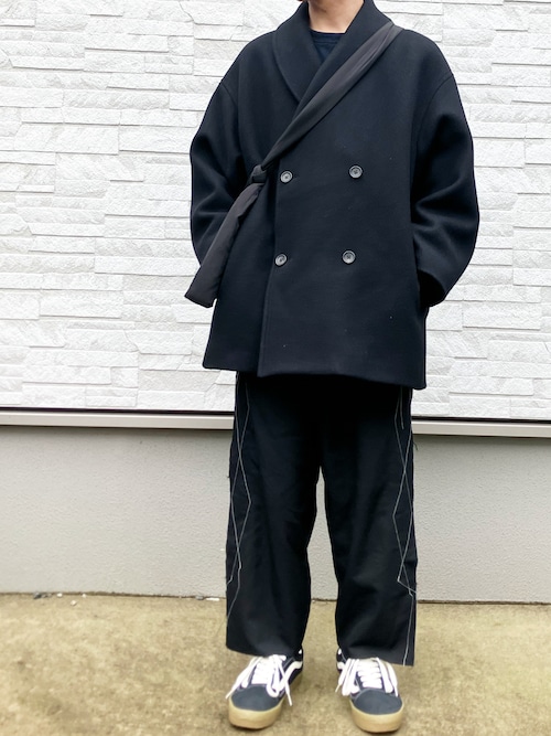 Graphpaperのチェスターコートを使った人気ファッションコーディネート