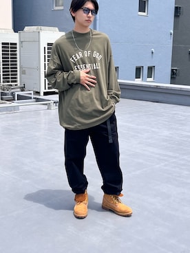 「FOG ESSENTIALS（エフオージーエッセンシャルズ）のFOG ESSENTIALS/エッセンシャルズ 24FW ARCH LOGO LS TEE ロンT 夏服（Tシャツ/カットソー、グリーン系）」を使った、ケンジさん（メンズ・172cm）の夏コーディネート