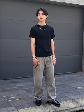 「Levi's（リーバイス）のLEVI'S/リーバイス 565 LOOSE STRAIGHT ライトウェイトデニム ストレートデニム グレー ルーズシルエット メンズ 2026年 夏 夏服 秋服（デニムパンツ、ブラック系）」を使った、ケンジさん（メンズ・172cm）の夏コーディネート