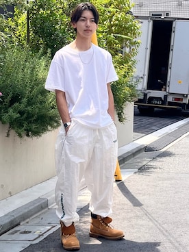 「Liberaiders（リベレイダース）のLiberaiders/リベレイダース LR NYLON PANTS ブランドロゴ イージーナイロンパンツ 2026年 夏 夏服 秋服（スウェットパンツ、ホワイト系）」を使った、ケンジさん（メンズ・172cm）の夏コーディネート