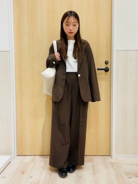 「SHOO・LA・RUE（シューラルー）の【S-LL/セットアップ可/イージーケア/UV】オンにもオフにも 軽やかシングルジャケット（テーラードジャケット、ブラウン系）」を使った、minamiさん（レディース・154cm）の春コーディネート