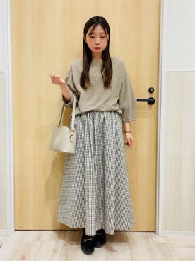 「SHOO・LA・RUE（シューラルー）の【2点セット/7分袖】ランタンスリーブで女性らしい インせず着られる ネックレス付きブラウス（シャツ/ブラウス、ブラウン系）」を使った、minamiさん（レディース・154cm）の春コーディネート