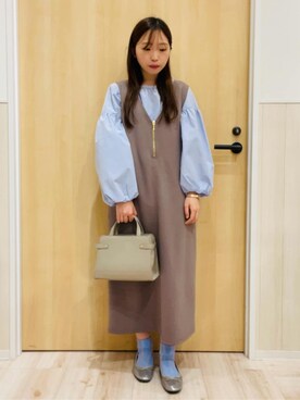 「SHOO・LA・RUE（シューラルー）の【洗濯機可/S-LL】ふんわりとしたお袖が愛らしい ジレスタイルに合うブラウス（シャツ/ブラウス、ブルー系）」を使った、minamiさん（レディース・154cm）の冬コーディネート