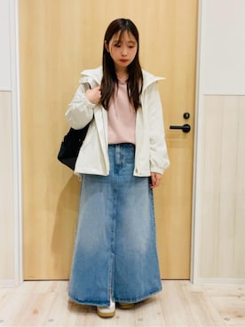 「SHOO・LA・RUE（シューラルー）の【防花粉/高レビュー】きれいもかっこいいも叶える 欲張りマウンテンパーカ（ブルゾン、ホワイト系）」を使った、minamiさん（レディース・154cm）の冬コーディネート