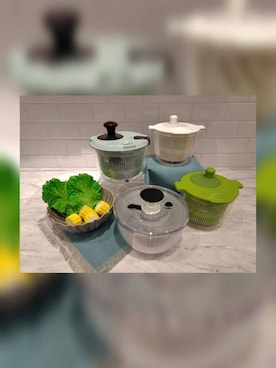 「アイテム（食器/キッチン）」を使った、安藤裕子さん（レディース・160cm）の春コーディネート