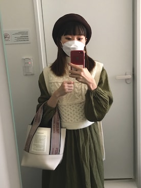 「シアタープロダクツ(THEATRE PRODUCTS)」｜「アイテム（ハンチング/ベレー帽）」を使った、ヤスヨさん（レディース・157cm）の冬コーディネート