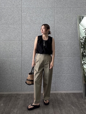 「GALLEST（ギャレスト）のフロントタックチノパン（その他パンツ、グリーン系）」を使った、kotakiさん（レディース・158cm）の夏コーディネート