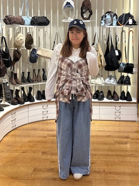 「LOWRYS FARM（ローリーズファーム）の【NEWERA】ローリーズファーム別注企画 ９２０ＣＳ／ＣＯＲＤＵＲＯＹ２６　1042439（キャップ、ブルー系）」を使った、ゆっきー☺︎さん（レディース・160cm）の秋コーディネート