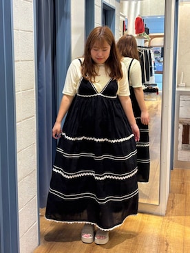 「LOWRYS FARM（ローリーズファーム）のラインストーンプルオーバーＳＳ 1045217（Tシャツ/カットソー、イエロー系）」を使った、ゆっきー☺︎さん（レディース・160cm）の夏コーディネート