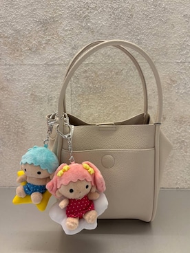 「LOWRYS FARM（ローリーズファーム）のポーチツキ２ＰＢＡＧ／Ｍ　578359（ショルダーバッグ、ホワイト系）」を使った、ゆっきー☺︎さん（レディース・160cm）の春コーディネート