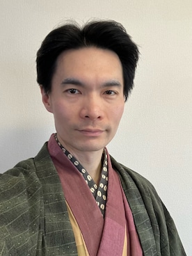 「綿屋ファブリックのアイテム（その他アウター、グリーン系）」を使った、shcshuchoさん（メンズ・180cm）の春コーディネート