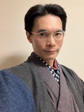 「JINS（ジンズ）のアイテム」を使った、shcshuchoさん（メンズ・180cm）の春コーディネート