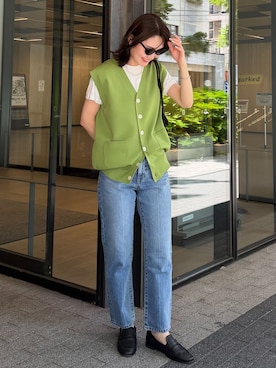 「OUTDOOR PRODUCTS（アウトドアプロダクツ）の追加 新色 Vネックニットベスト（ベスト、グリーン系）」を使った、Ayaka Inabaさん（レディース・163cm）の夏コーディネート