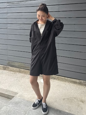 「OUTDOOR PRODUCTS（アウトドアプロダクツ）のACTIVE WEAR ショートオールインワン（つなぎ/オールインワン、ブラック系）」を使った、Ayaka Inabaさん（レディース・163cm）の夏コーディネート