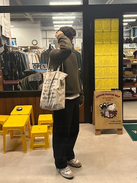 「LACOSTE（ラコステ）のアイテム（ニット/セーター）」を使った、chkkkkkさん（メンズ・176cm）の秋コーディネート