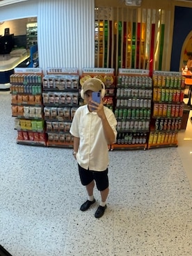 「アイテム（ポロシャツ）」を使った、itsmediegocastroさん（メンズ・177cm・20代）の秋コーディネート