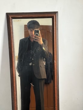 「アイテム（スーツベスト）」を使った、itsmediegocastroさん（メンズ・177cm）の秋コーディネート