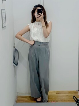 「NATURAL BEAUTY BASIC（ナチュラルビューティーベーシック）のアイテム（その他パンツ）」を使った、ローズさん（レディース・163cm）の秋コーディネート