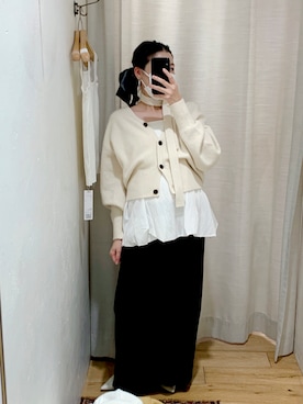 「アイテム（カーディガン/ボレロ）」を使った、ローズさん（レディース・163cm・30代）の冬コーディネート