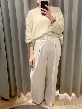 「UR'S（ユアーズ）のセンタープレスタックワイドパンツ（スラックス）」を使った、ローズさん（レディース・163cm）の秋コーディネート