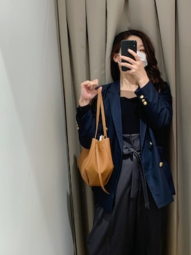 「アイテム（テーラードジャケット）」を使った、ローズさん（レディース・163cm）の秋コーディネート