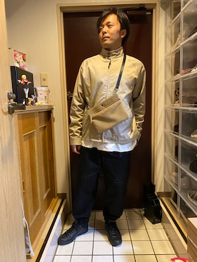 「サコッシュ」｜「アイテム（ブルゾン）」を使った、fashion_maigoさん（メンズ・170cm）の秋コーディネート