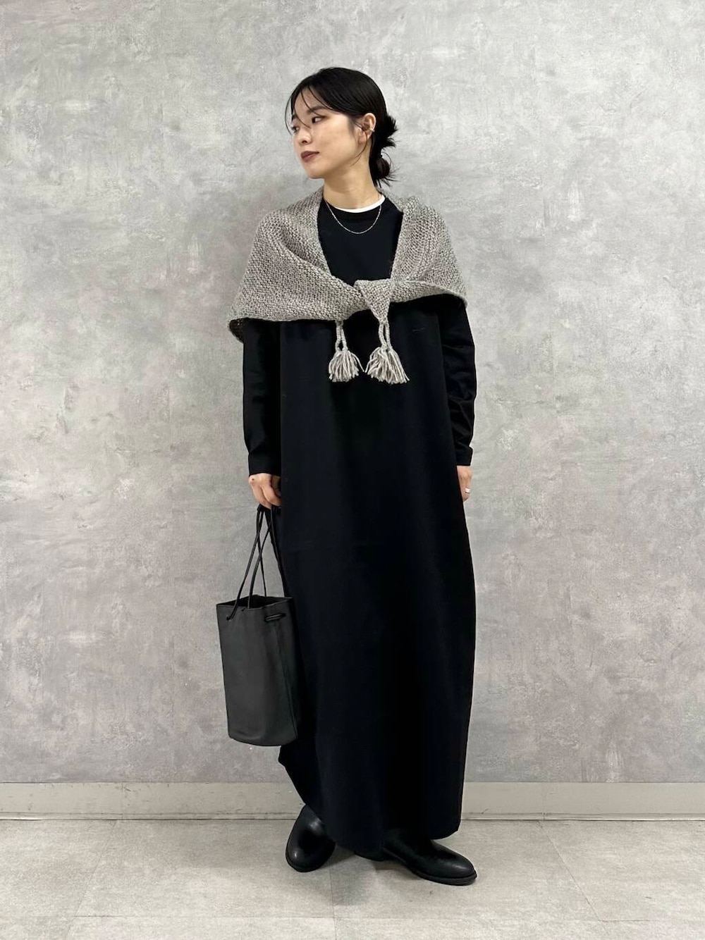 ペルータッセルストールを使った人気ファッションコーディネート - WEAR