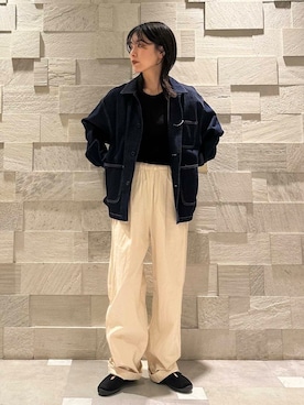 「アイテム（カバーオール）」を使った、廣木真梨亜さん（レディース・158cm）の秋コーディネート