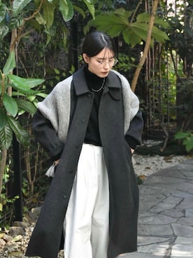 「かぐれ（カグレ）のペルータッセルストール（マフラー）」を使った、廣木真梨亜さん（レディース・158cm）の秋コーディネート