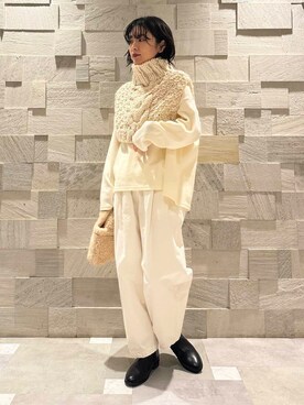 「アイテム（ネックウォーマー/スヌード）」を使った、廣木真梨亜さん（レディース・158cm）の秋コーディネート