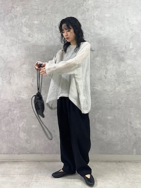 「かぐれ（カグレ）のリネンコットンサルエルパンツ（その他パンツ）」を使った、廣木真梨亜さん（レディース・158cm）の春コーディネート