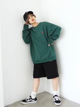 「アイテム（スウェットパンツ）」を使った、BOYSHEさん（レディース・160cm）の秋コーディネート