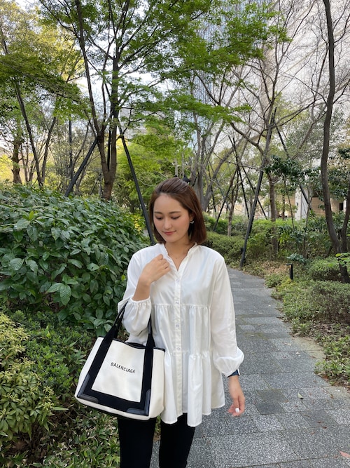 【クラシカル×フェミニン】BALENCIAGA ハンドバッグ 大人コーデ 春の新作！【バレンシアガ】の名品バッグで40代カジュアルが