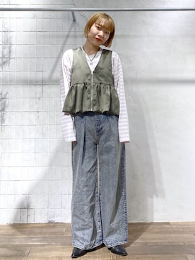 「JEANASIS（ジーナシス）のアイテム（スリッポン）」を使った、miyabiさん（レディース・156cm）の春コーディネート