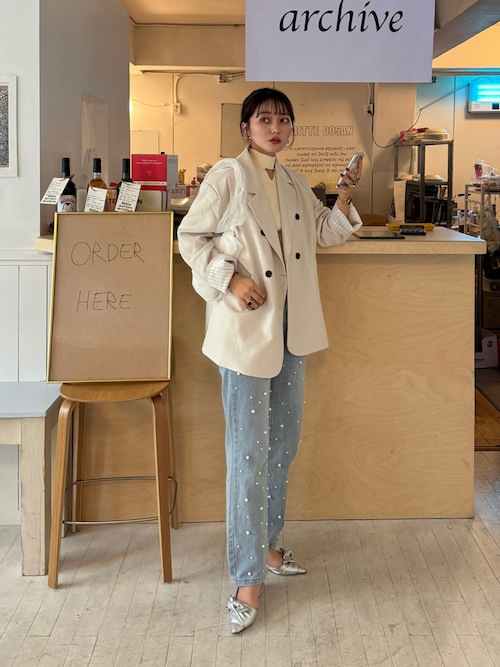 【新品タグなし】パールつきデニムパンツ SHEENA ジーンズ デニム デニムパンツ パール付デニムパンツ
