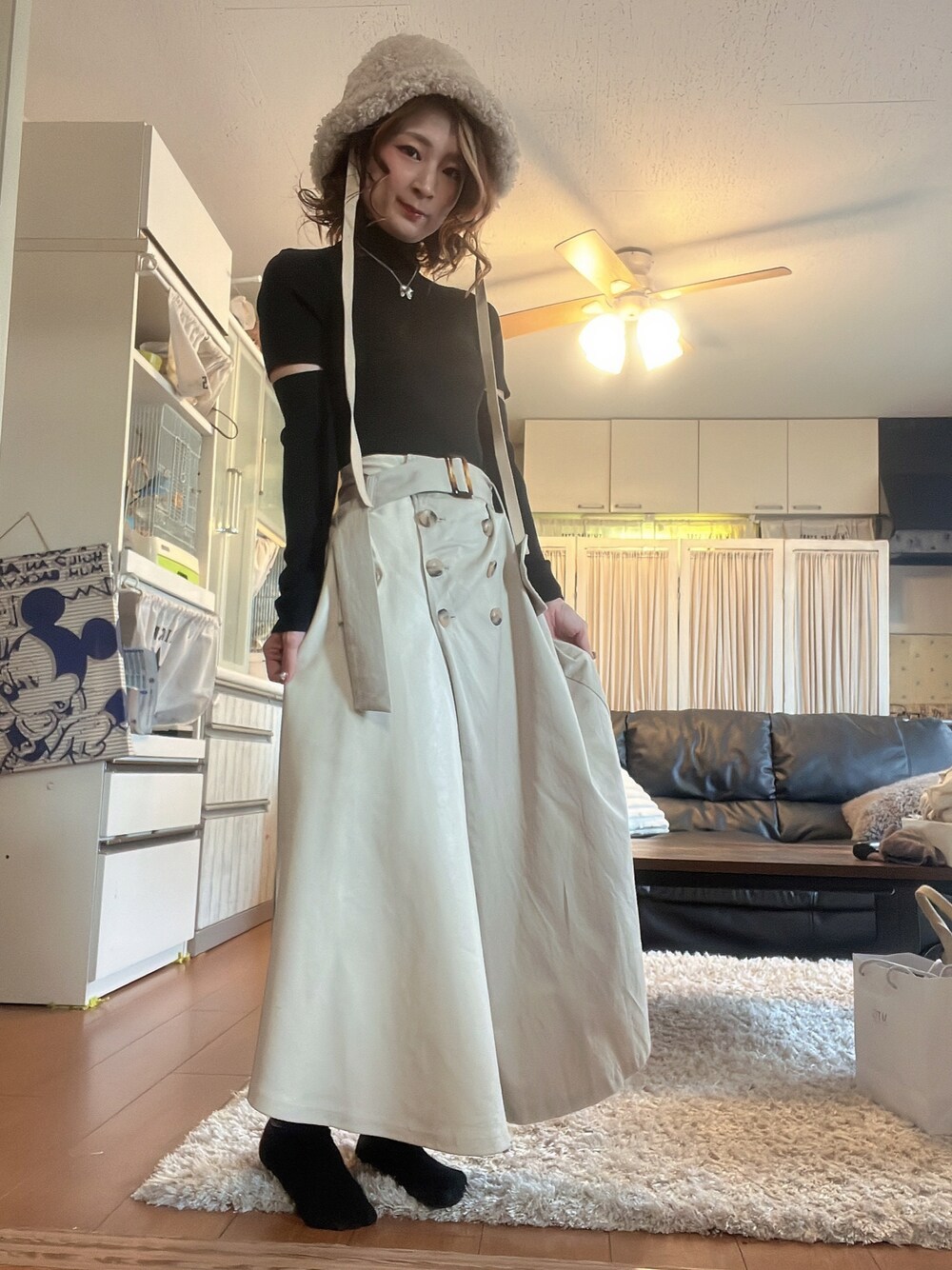 「秋、大人かわいい、カジュアルコーデ、秋のコーデ、秋コーデ、淡色コーデ、大人コーデ、オトナ女子」｜「京都のアイテム（ハット、ベージュ系）」を使った、ともはるさん（レディース・156cm）の秋コーディネートの1枚目の写真