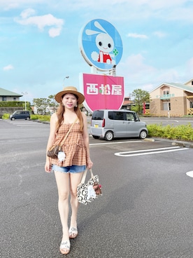「アイテム（ビーチサンダル）」を使った、Jean Liさん（レディース・158cm）の夏コーディネート
