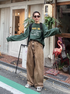 「Ungrid（アングリッド）の【WEB限定】フロントロゴルーズスウェット（スウェット、グリーン系）」を使った、福本 茉以さん（レディース・160cm）の春コーディネート