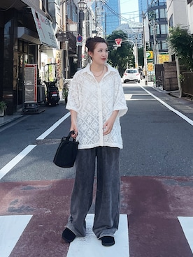 「アイテム（スリッポン）」を使った、福本 茉以さん（レディース・160cm）の夏コーディネート