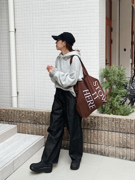 「インディゴデニム」｜福本 茉以さん（レディース・160cm）の秋コーディネート