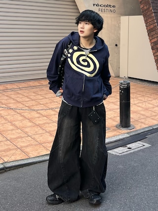 「AMOU(アモウ)のMolly Hoodie Zip Up NAVY(パーカー)」を使った、Seigoさん(メンズ・165cm)の秋コーディネート