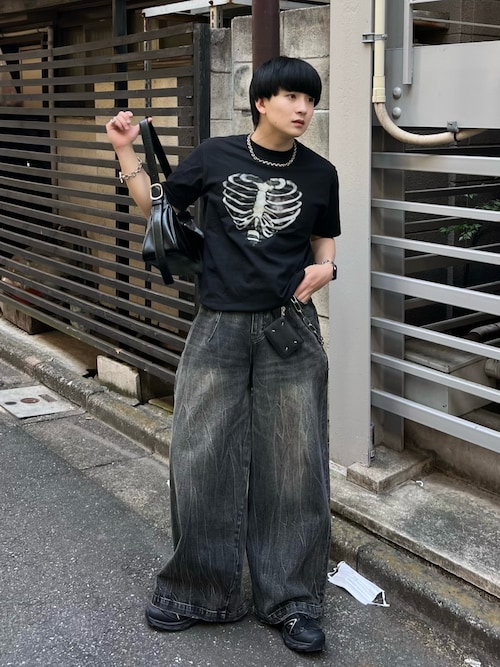 CRACKED CHEMICAL-WASHED WIDE BAGGY JEANS / クラック加工ケミカル
