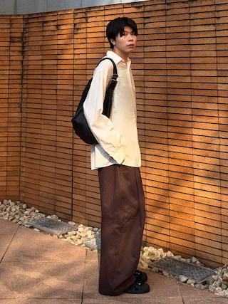 「SHINYAKOZUKA（シンヤコヅカ）の【SHINYAKOZUKA/シンヤコズカ】別注 Hi BAGGY（その他パンツ）」を使った、junさん（メンズ・170cm）の秋コーディネート