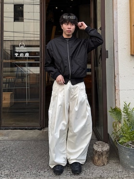「Saint Laurent（サンローラン）の【SAINT LAURENT/サンローラン】スクエア サングラス SL329 001（サングラス、ブラック系）」を使った、junさん（メンズ・170cm）の春コーディネート