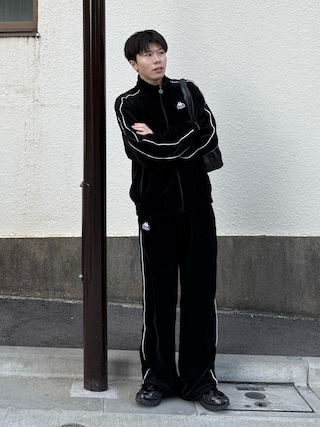 「Kappa（カッパ）のベロアトラックジャケット（その他アウター）」を使った、junさん（メンズ・171cm）の冬コーディネート